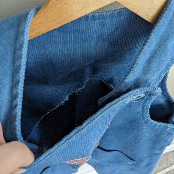 🍓Vtg Corduroy Farm Girl Overall Dress, Embroidered, Size 2T - Picture 7 of 7